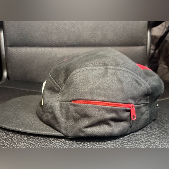 Cookies red and black 5 panel hat With pocket - Picture 2 of 6